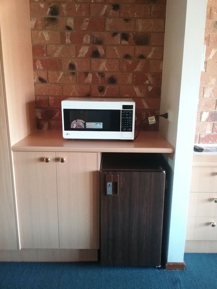 Werribee Park Motor Inn 12/63