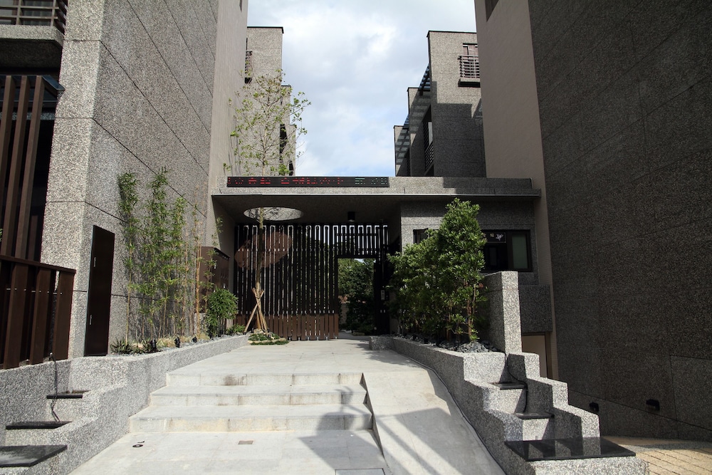 Peace Area Hot Spring Hotel 33/42
