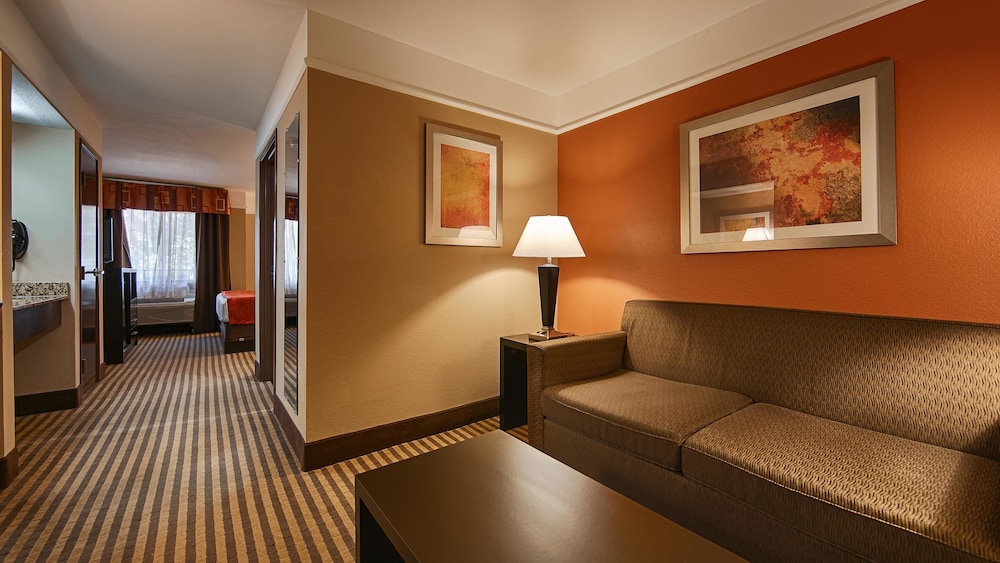 Best Western Inn & Suites - Lake Charles 28/40