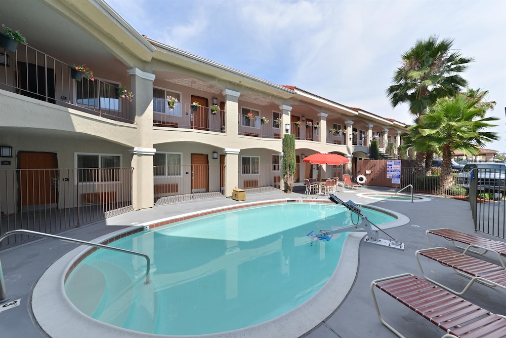 Best Western Santee Lodge 3/29