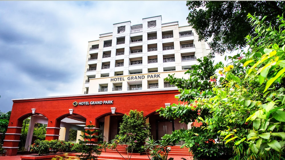 Hotel Grand Park Barisal in BARISAL