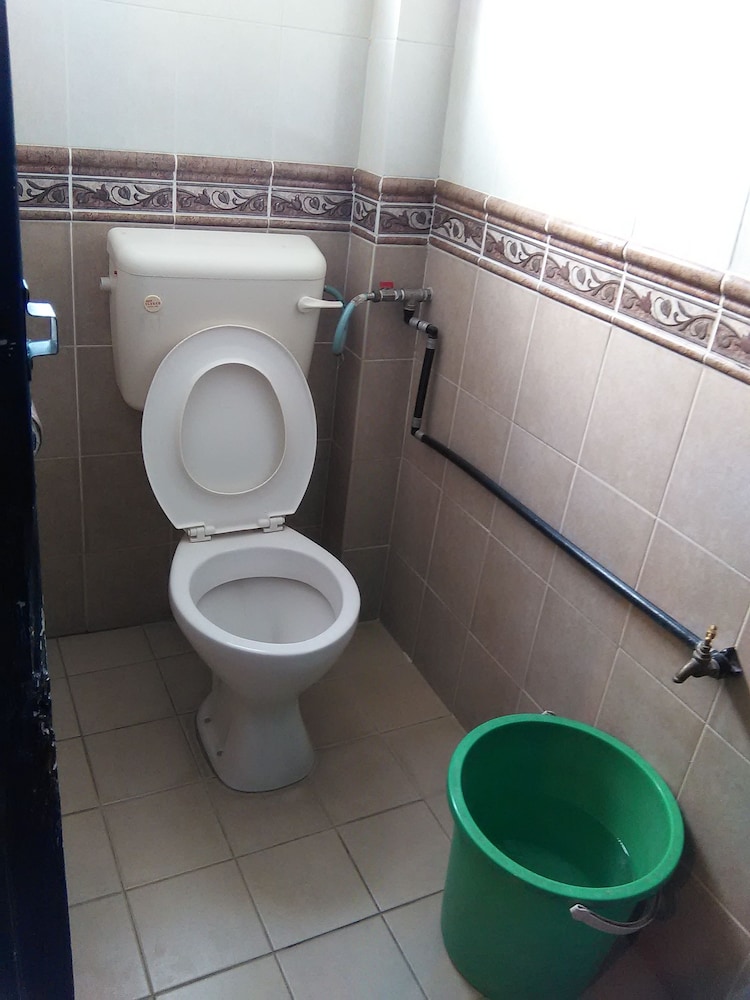 Kapit Hotel Kuching 26/28