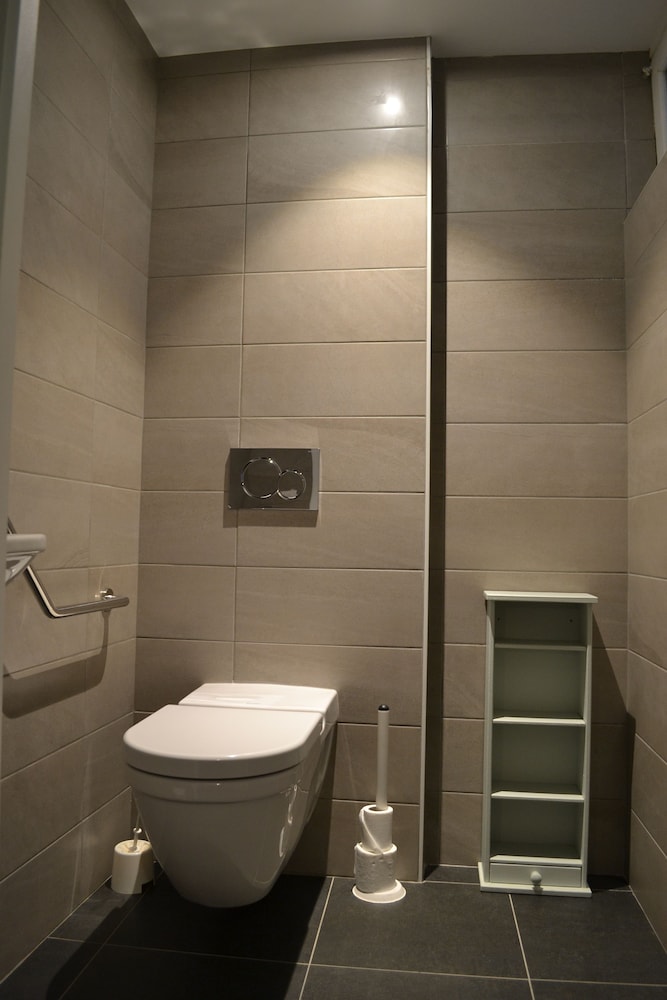 Nouvel Hotel Paris 12/66