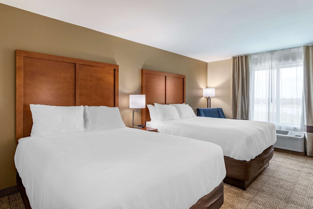 Comfort Inn & Suites Waller TX 17/36