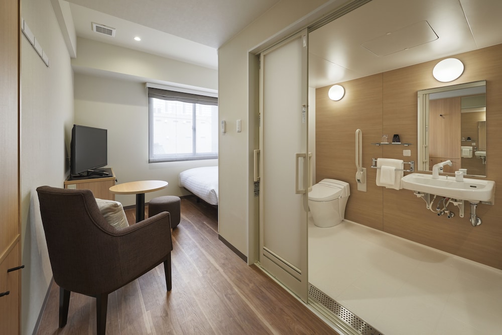 Royal Twin Hotel Kyoto Hachijoguchi 49/50