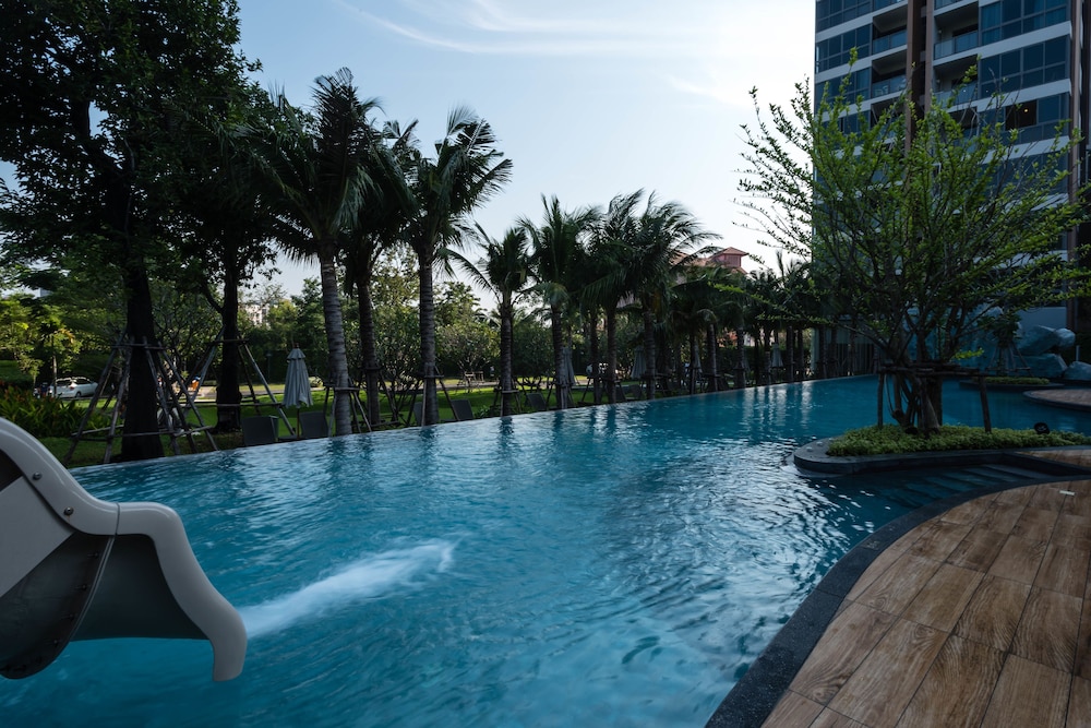 Unixx South Pattaya By Grandisvillas 11/69