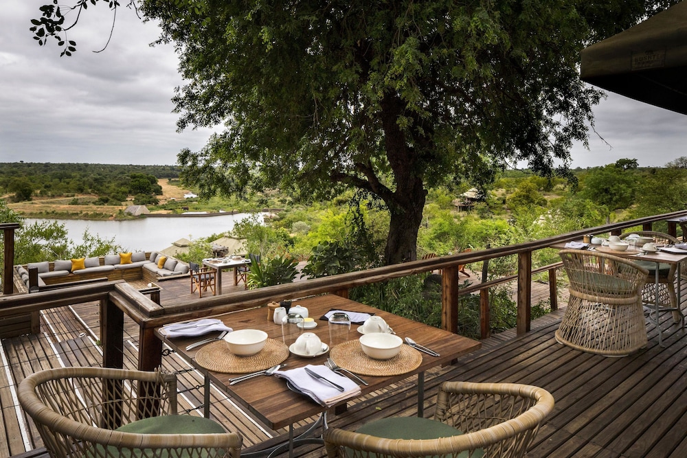 Simbavati Hilltop Lodge 36/50