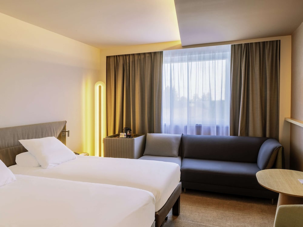 SUPERIOR, TWIN BEDS