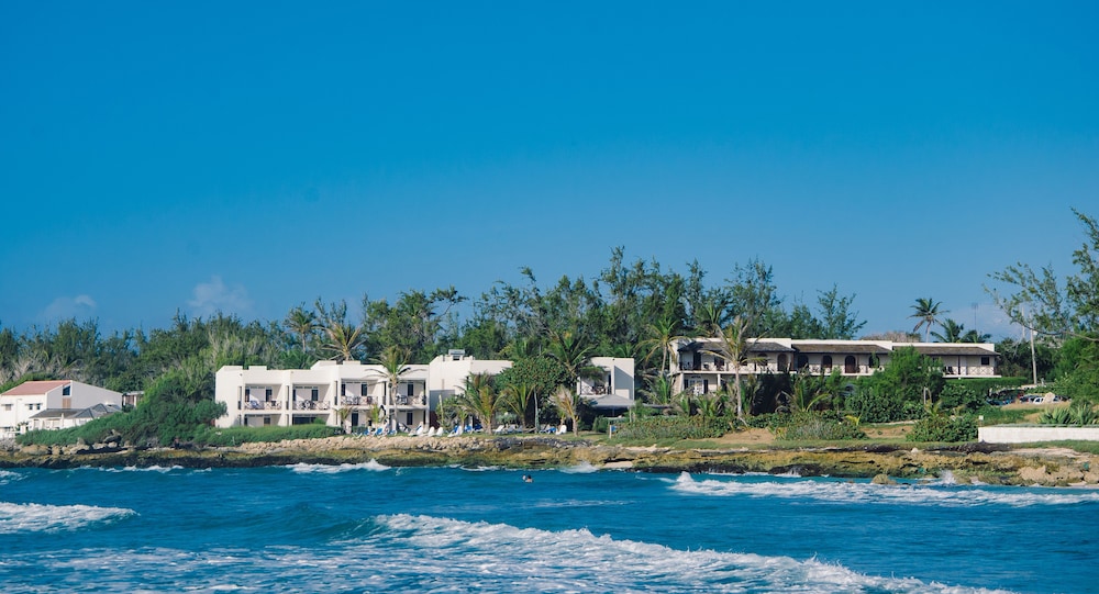 Ocean Spray Beach Apartments 40/50