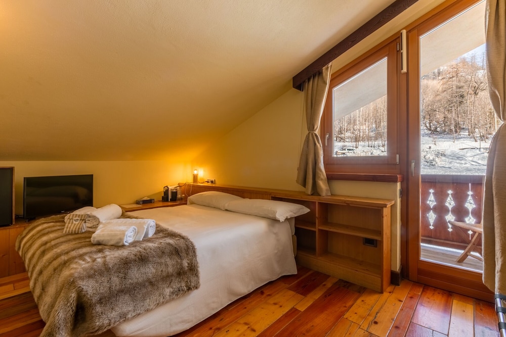 CLASSIC, DOUBLE BED