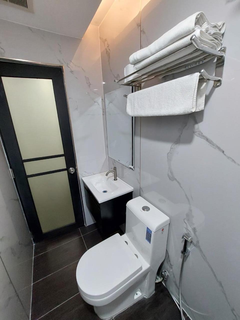 9 Square Hotel - Bangi 44/45