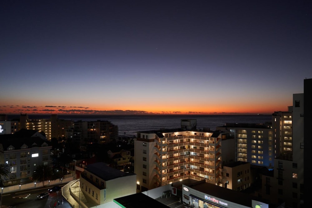 Latitude Aparthotel By Totalstay 5/56