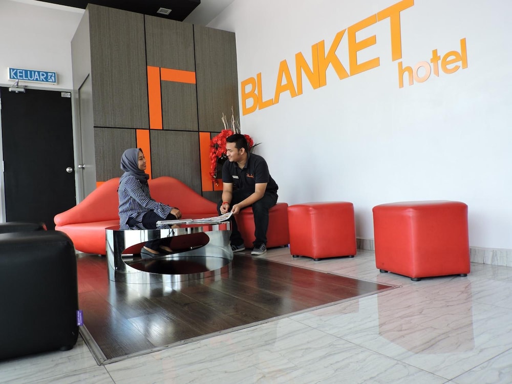 The Blanket Hotel 36/45