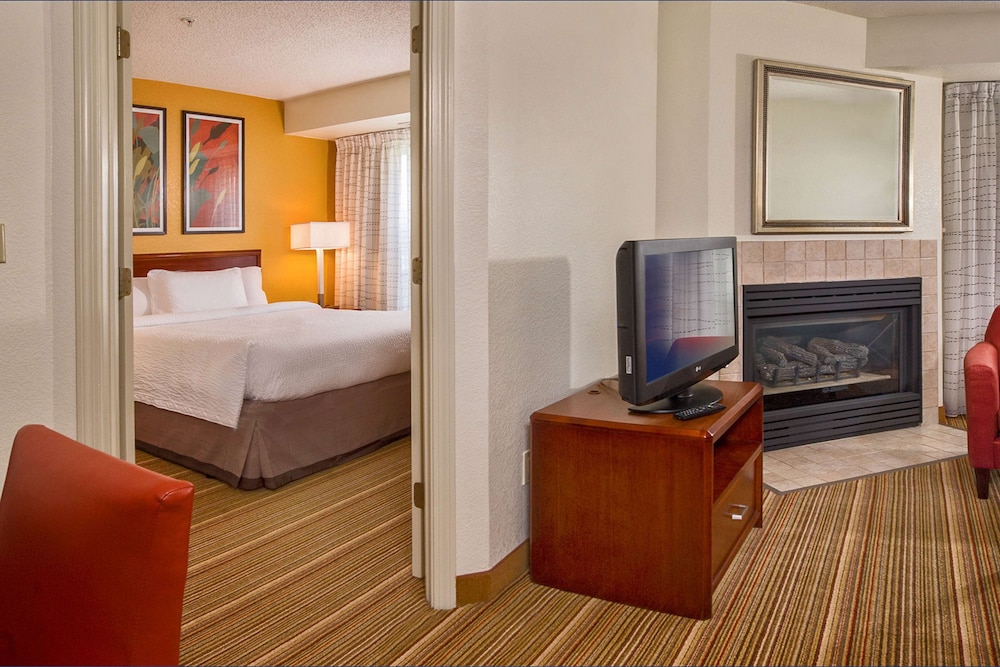 Sonesta Es Suites Charlottesville University 8/43