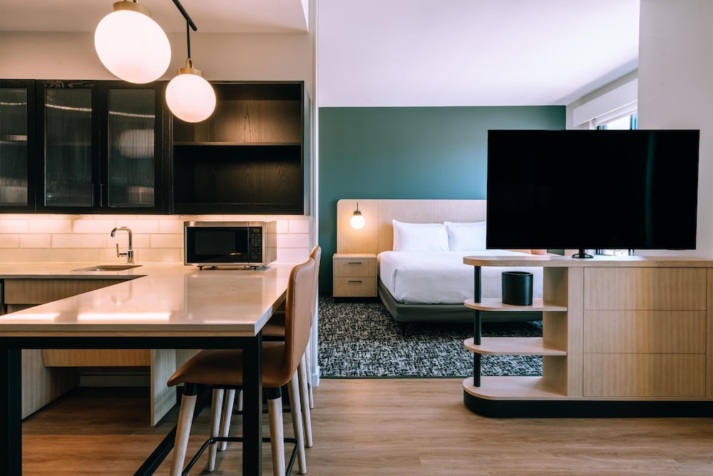 Hyatt House Ontario Airport 47/50