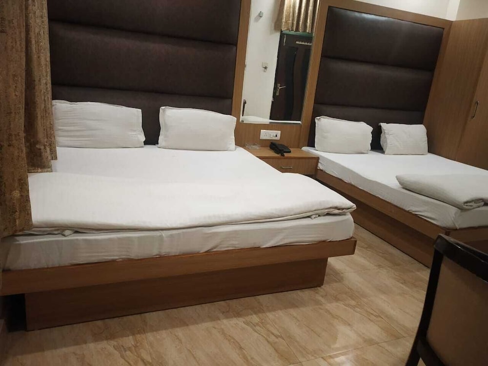 Hotel Indo Continental 5/20
