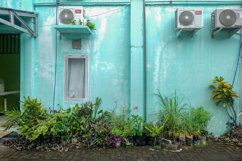 Reddoorz Near Politeknik Manado 29/30