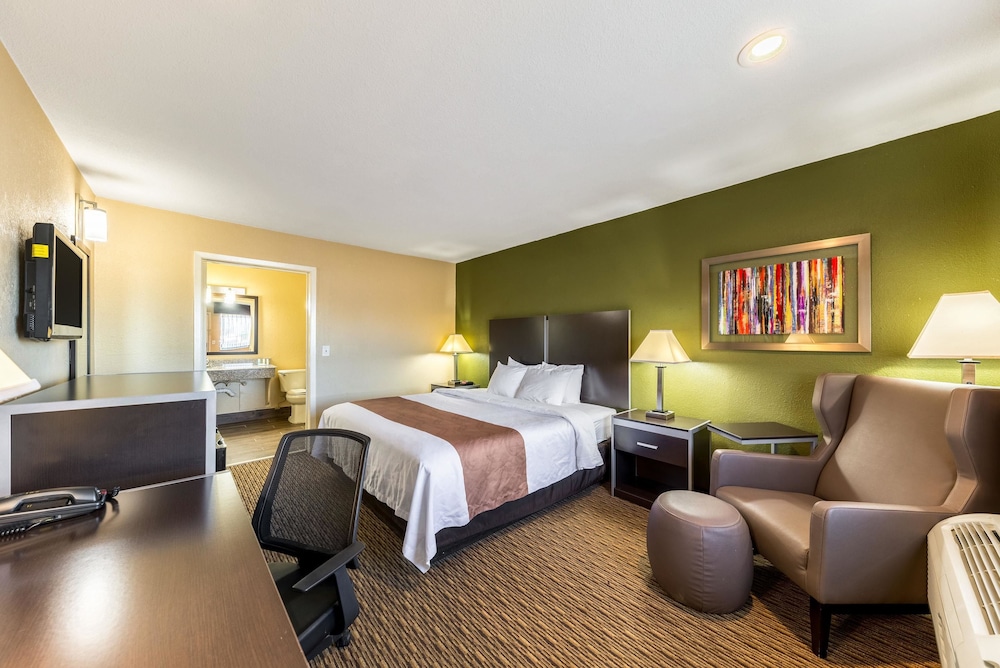 Quality Inn Glenpool - Tulsa 15/42