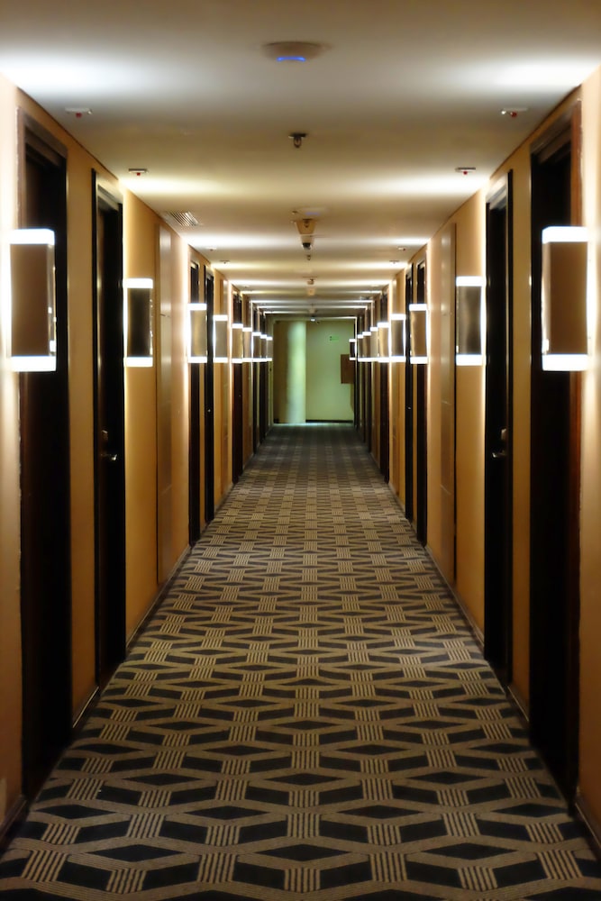 Santika Premiere Bintaro 7/78