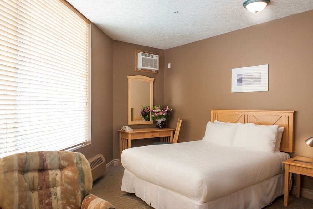 Podollan Inn Fort McMurray 7/33