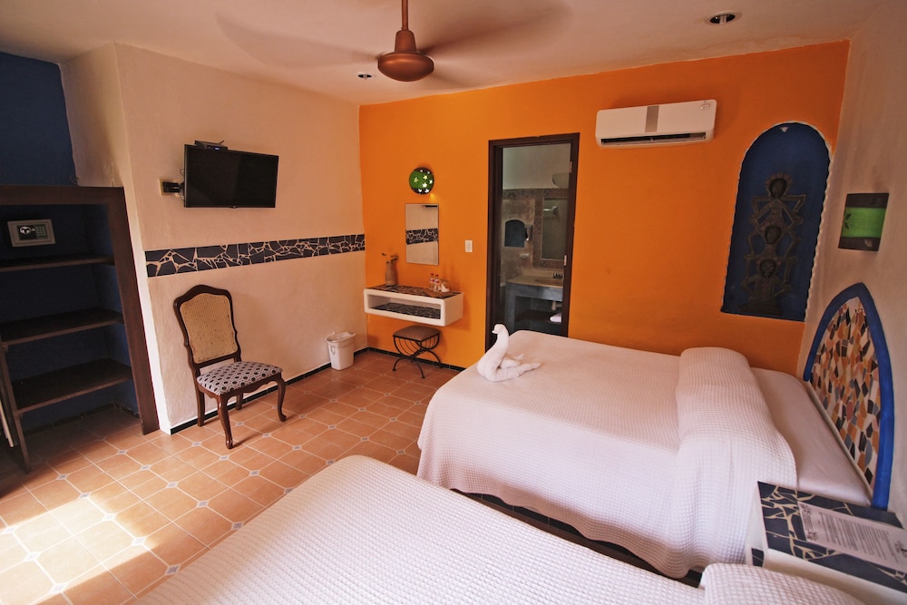 Hotel Mary Carmen 24/72