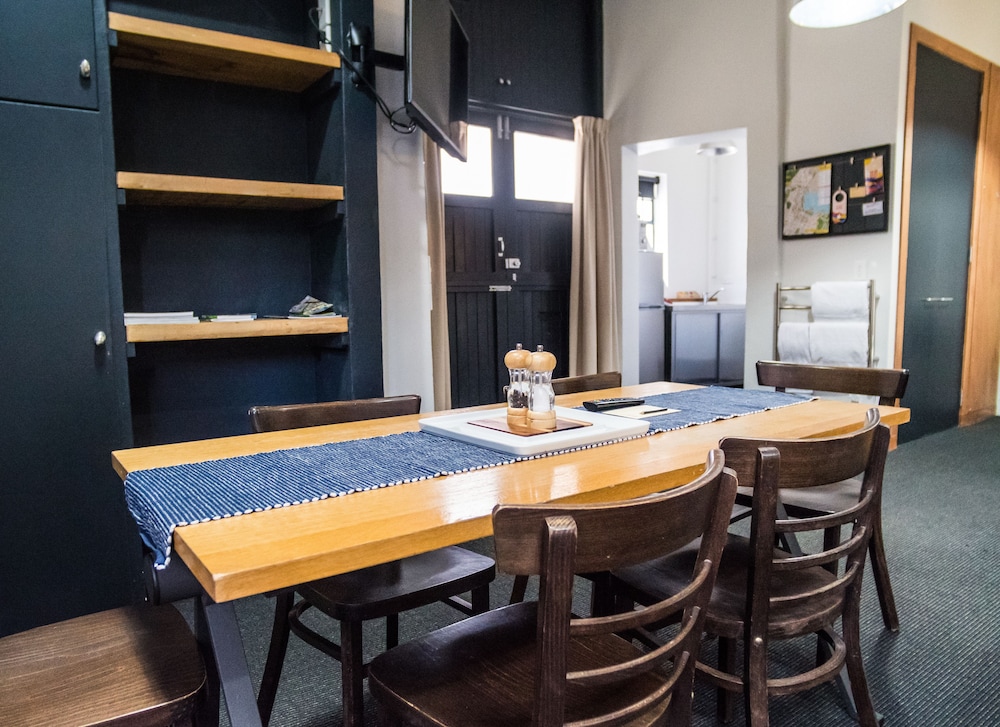 U Boutique Hotel Wellington, SureStay Collection by BW 47/68