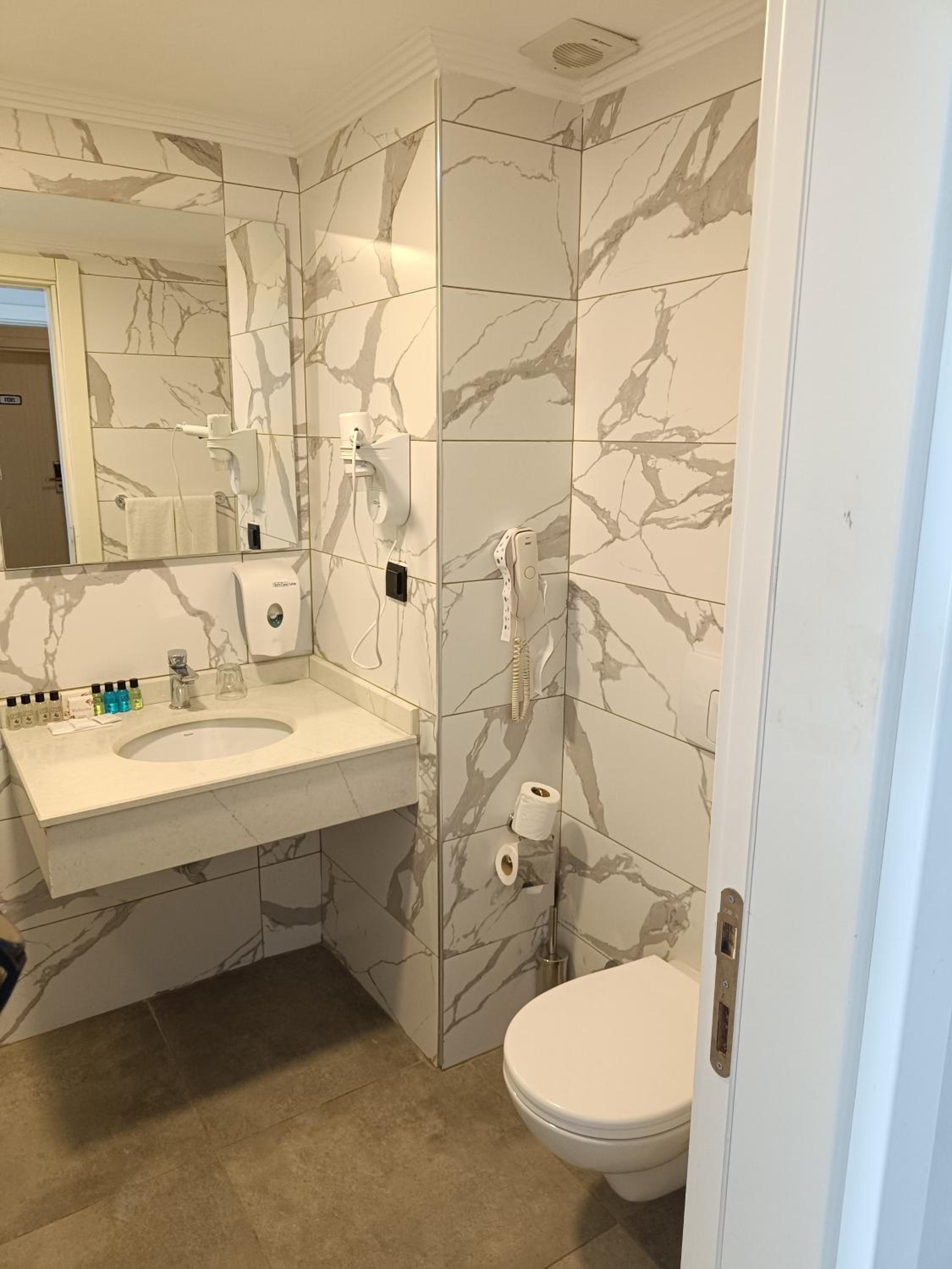 غرفة قياسية ثلاثية، Eldar Garden resort 6/8