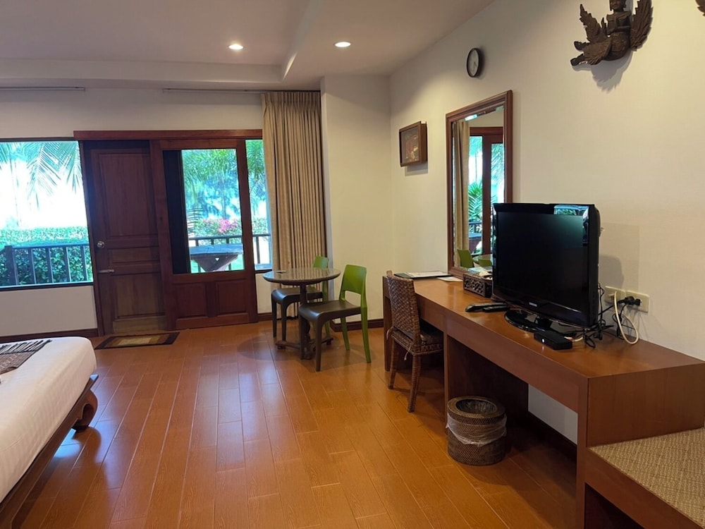 Sailom Resort Bangsaphan 43/55