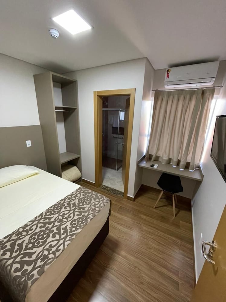 Arcas Hotel 5/23