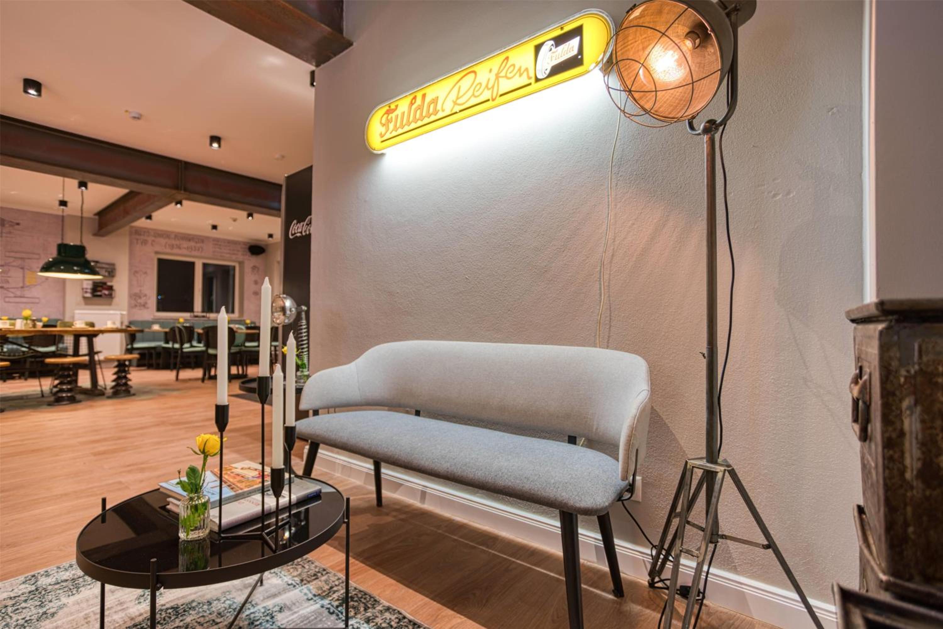 Boutique 025 Ingolstadt 4/50