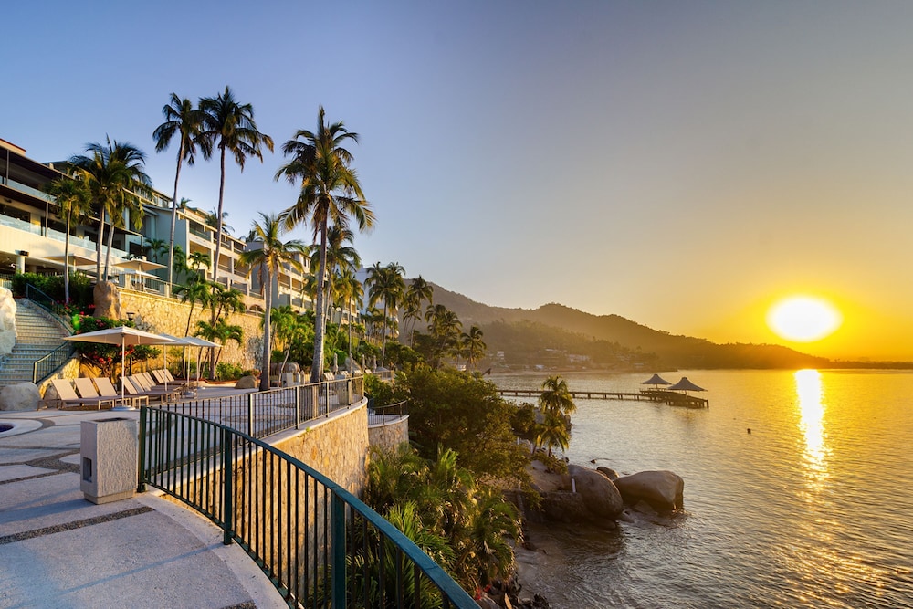 Camino Real Acapulco Diamante 42/50