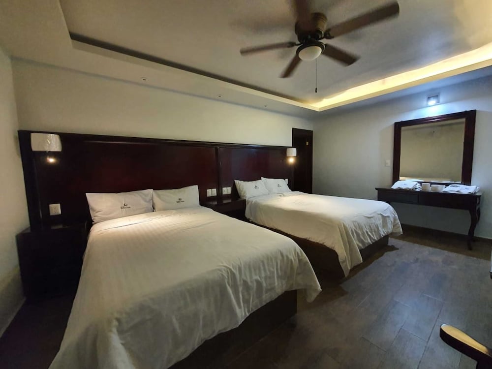 Hotel Puebla Plaza 28/50