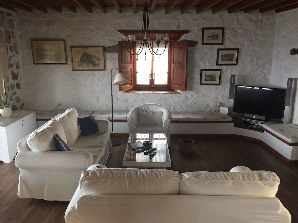 Patmos Exclusive Villas 24/50