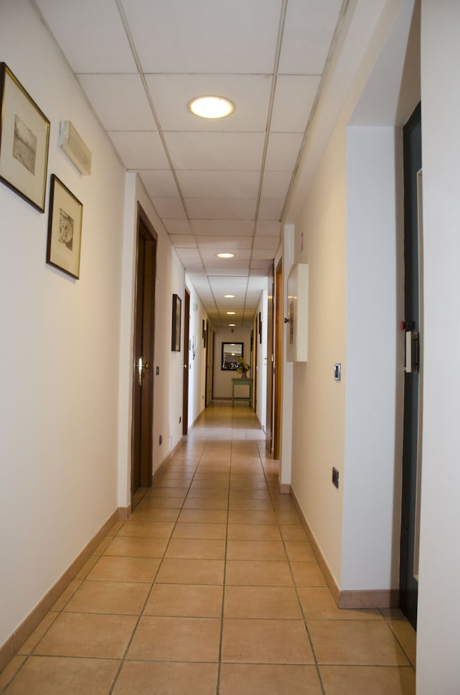 Albergo Bar Cenni 28/48