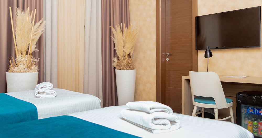 Hotel Mint 13/47