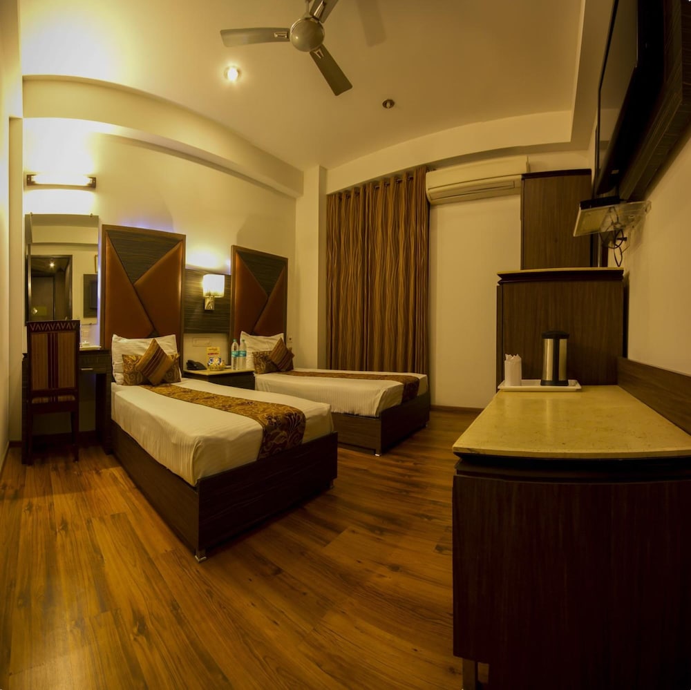 Hotel Sunstar Heights 12/29