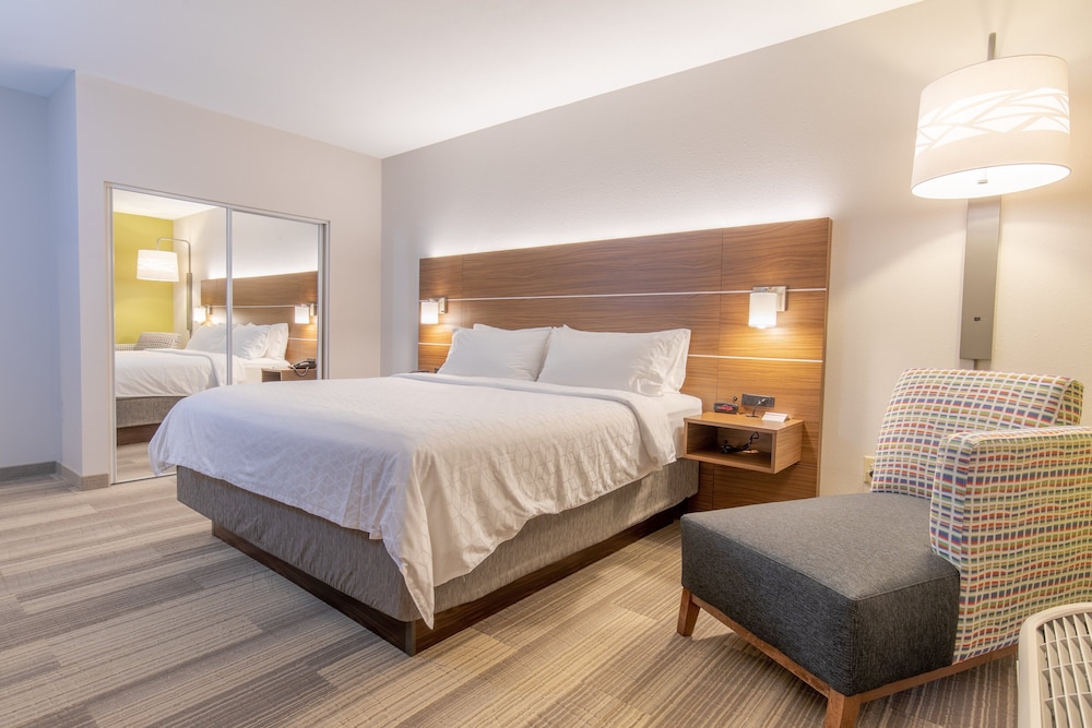 Suite, Queen Bed