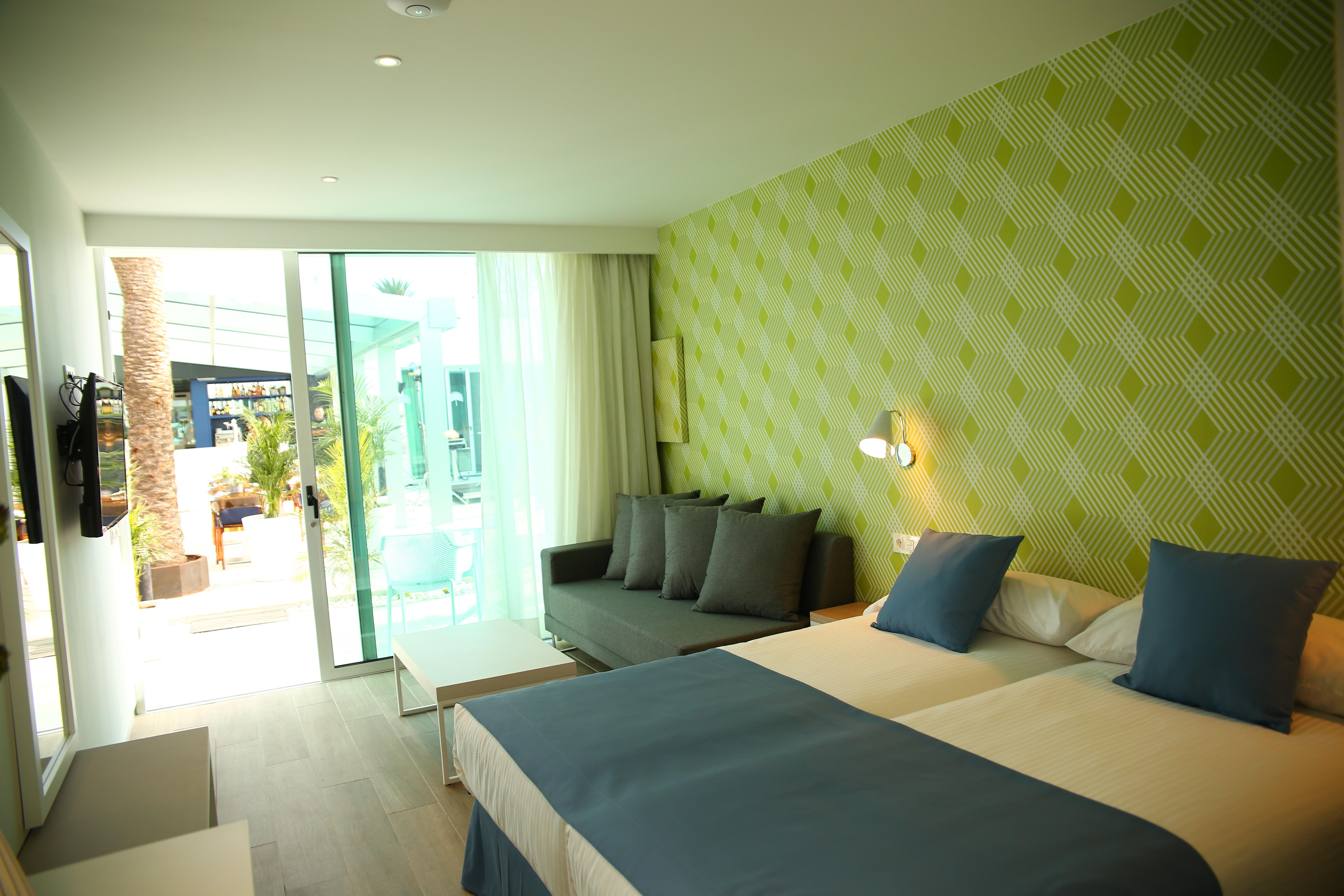 Standard, Double Bed, Balcony or Terrace