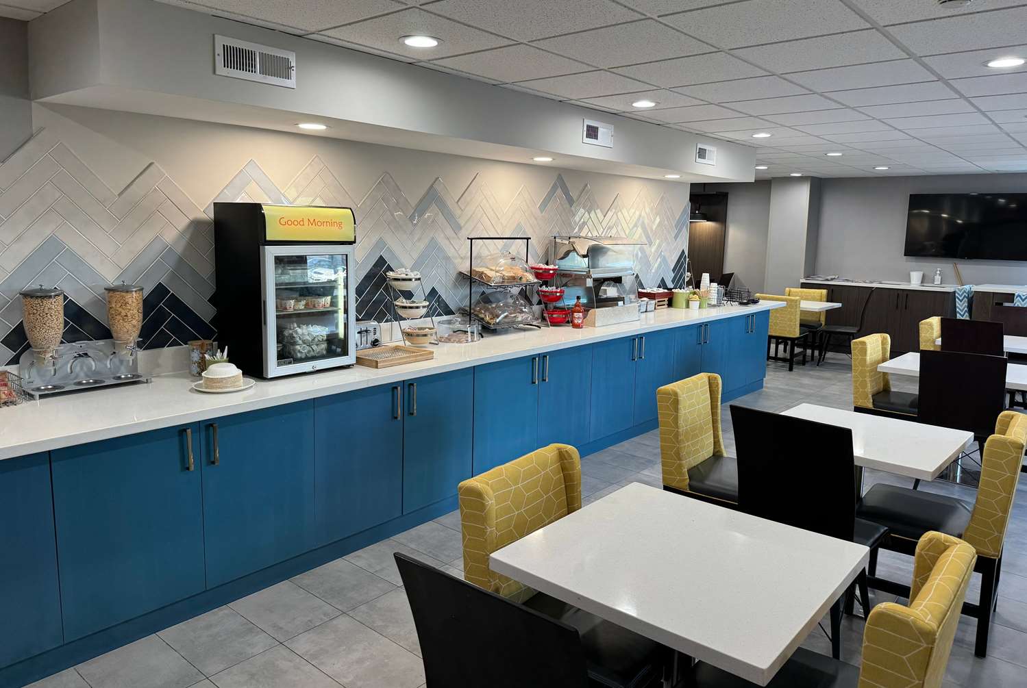 La Quinta Inn & Suites by Wyndham Lexington Park - Patuxent 39/52
