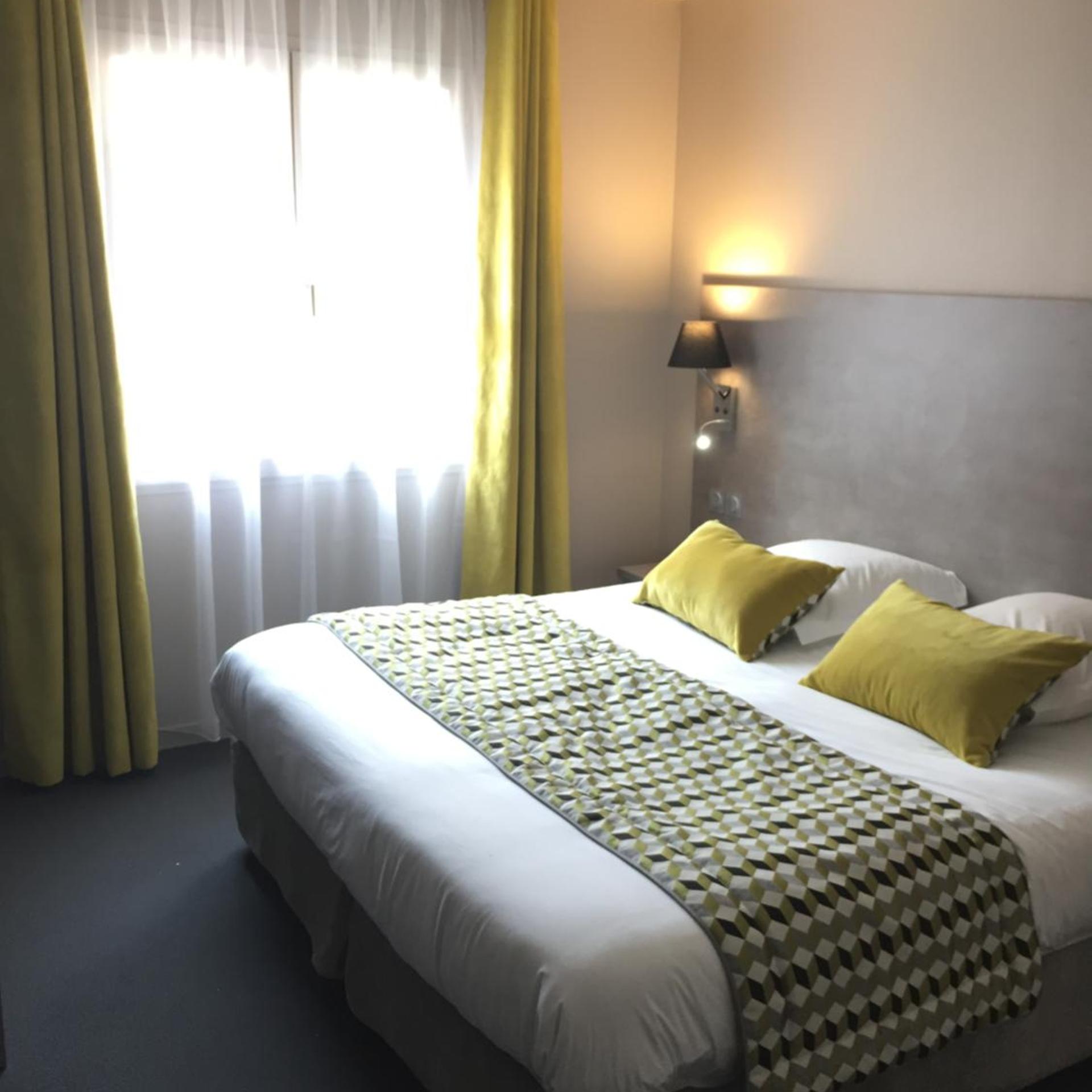 HÔTEL AZALÉES 17/50