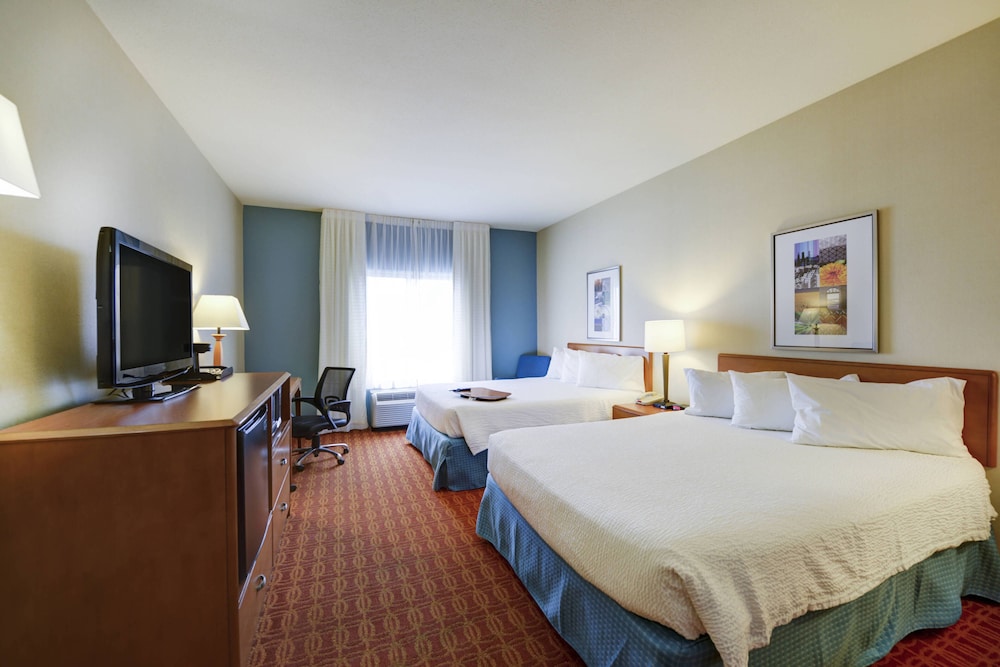 Fairfield Inn And Suites By Marriott Warner Robins 10/31