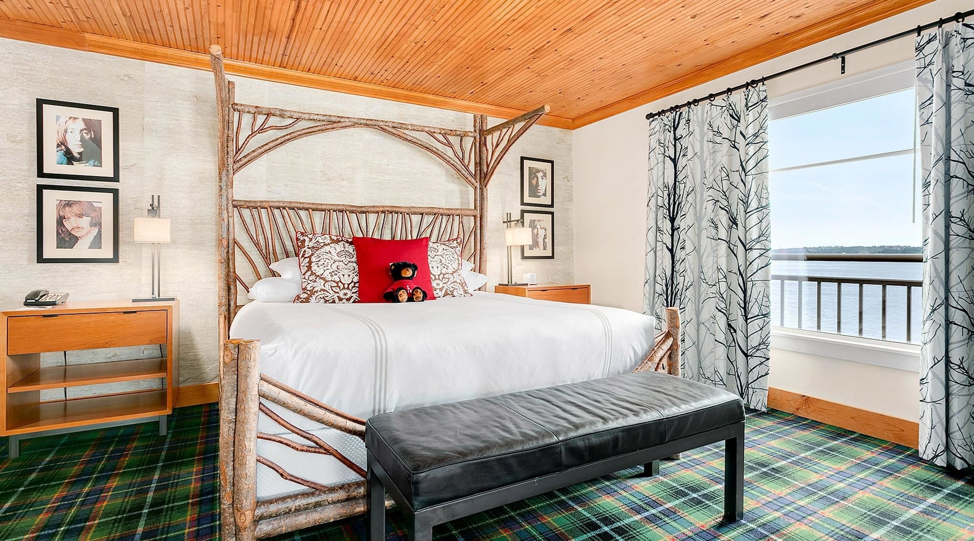 OVERWATER, JUNIOR SUITE