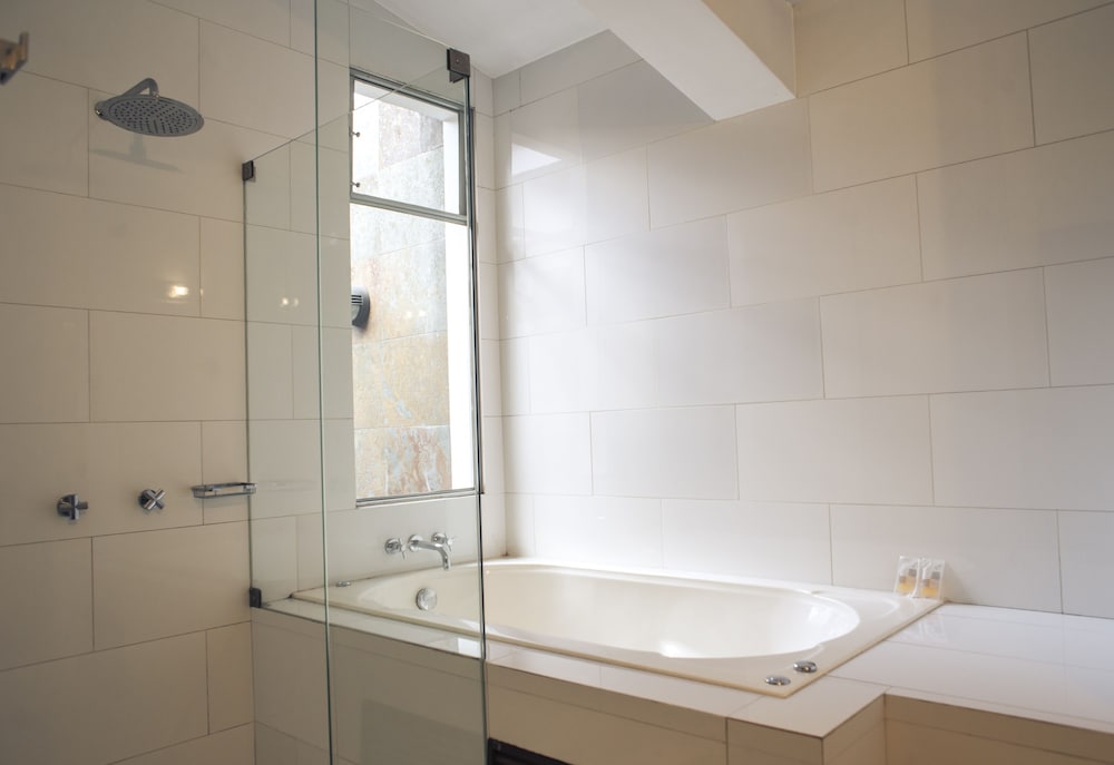Atiq Boutique Hotel 47/48