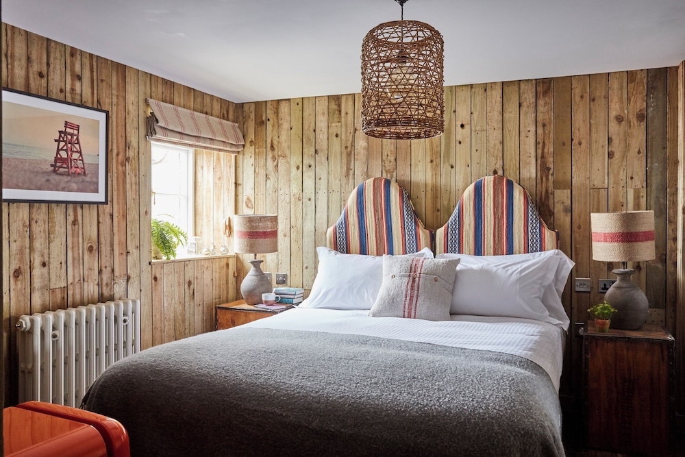غرفة بسرير مزدوج أو سريرين منفصلين، Artist Residence 4/7