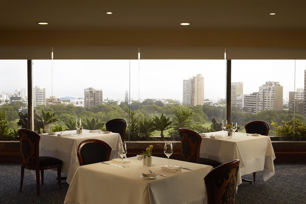 Bth Hotel Lima Golf Ex Libertador Lima 56/66