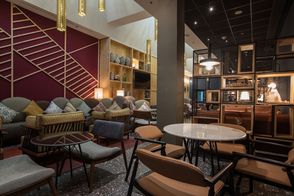 Ibis Casablanca Abdelmoumen 49/69