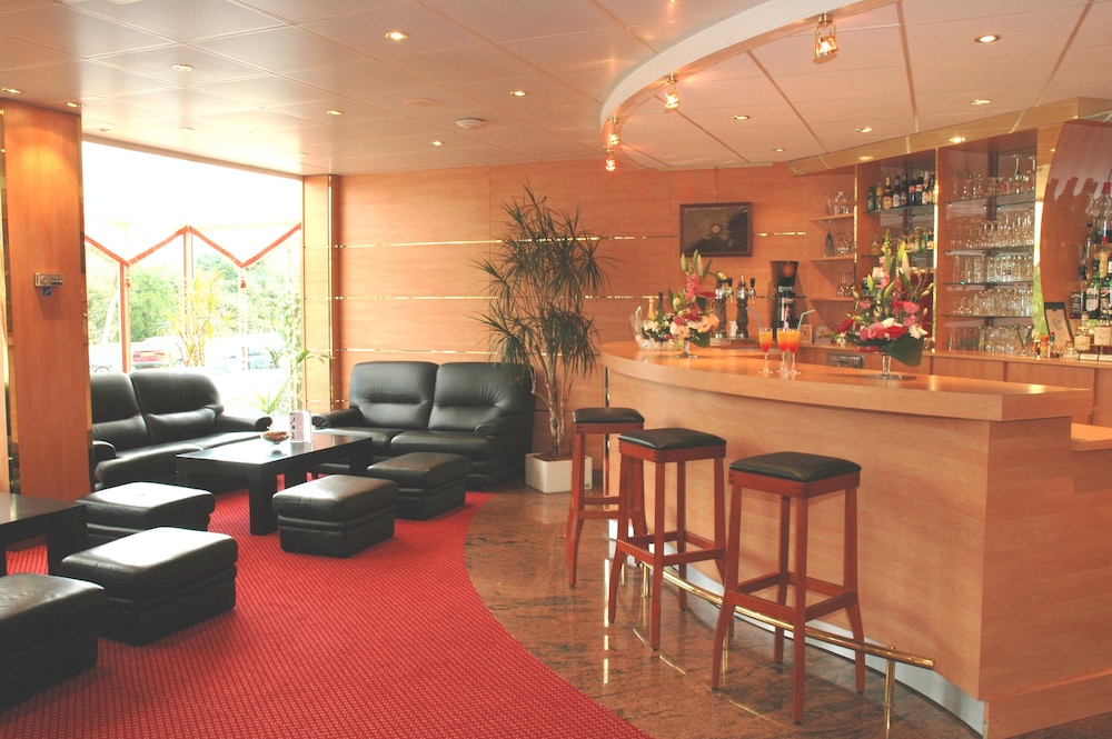 Brit Hotel Nantes La Beaujoire - L Amandine 50/62