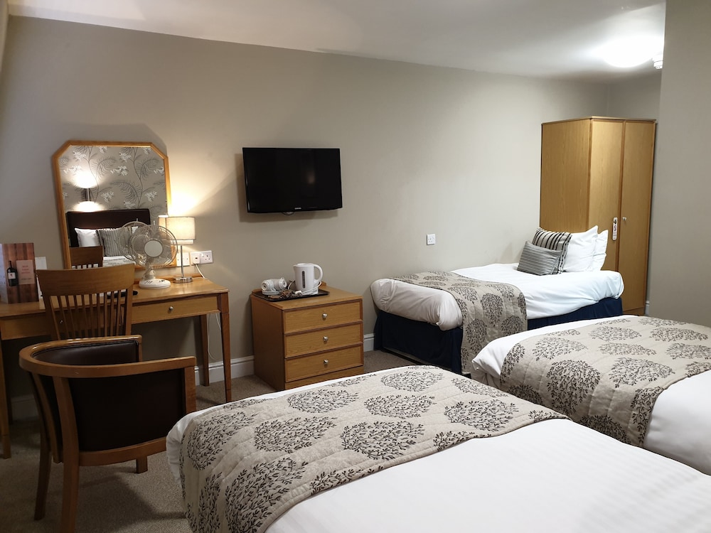 Red Lion Hotel 13/35