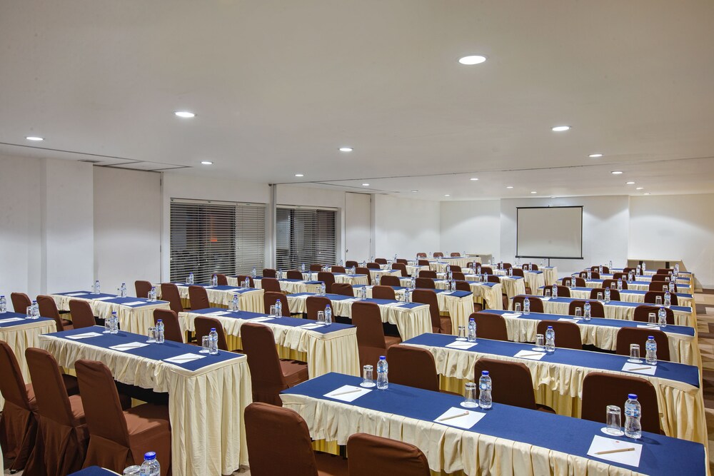 Amaris Hotel Padjajaran Bogor 22/28
