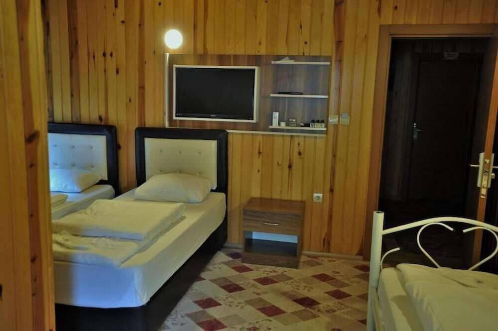 SEKERSU HOTEL UZUNGOL 35/50